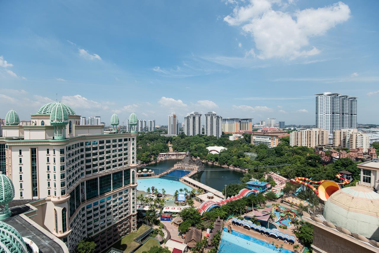 W Studio Resort Suites 페탈링자야 외부 사진